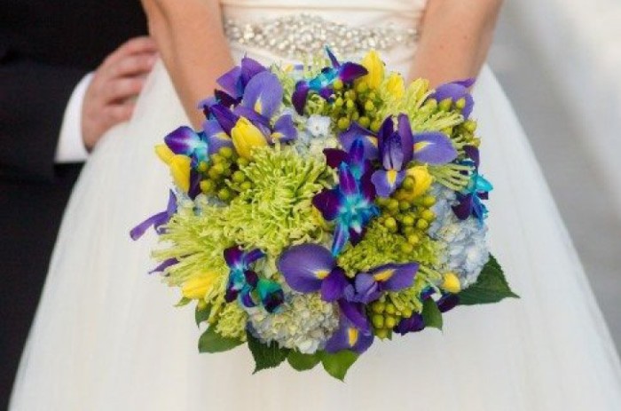 Kendall Contemporary Collection bride bouquet